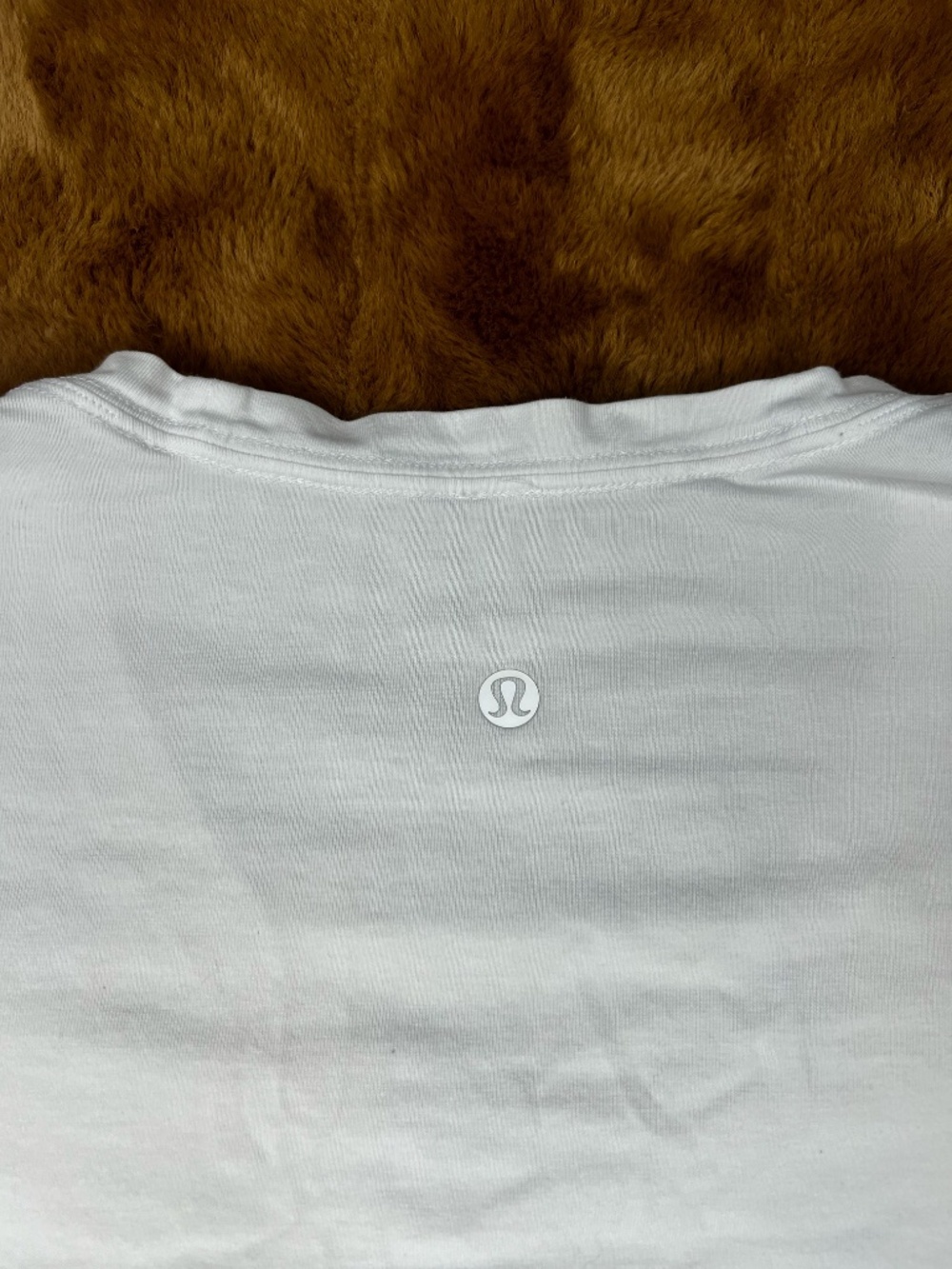 Lululemon Off-White V-Neck Shirt – Medium - Picture 5 of 5